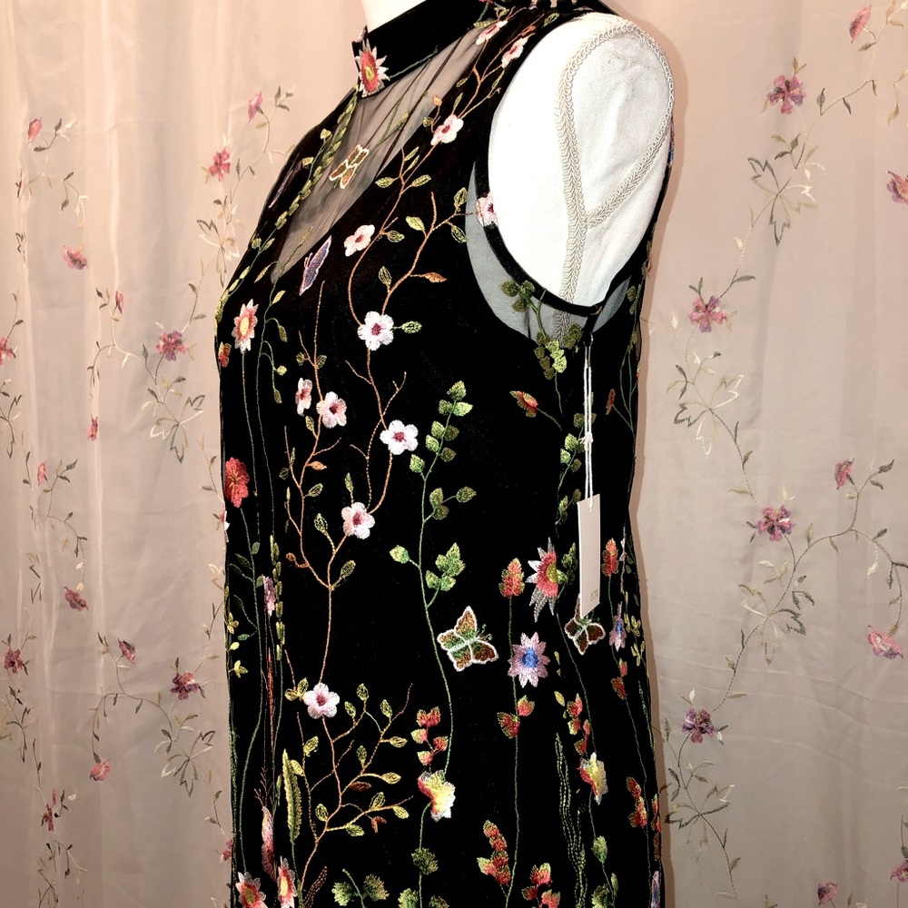NWT Ecru Embroidered Dress - Picture 13 of 15